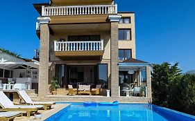 Villa Deluxe Sight